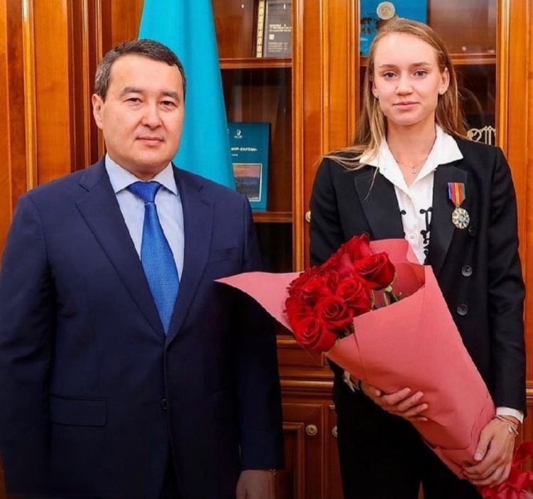 上的表现 上的表现