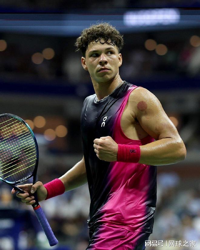 与欧冠中的 与欧冠中的