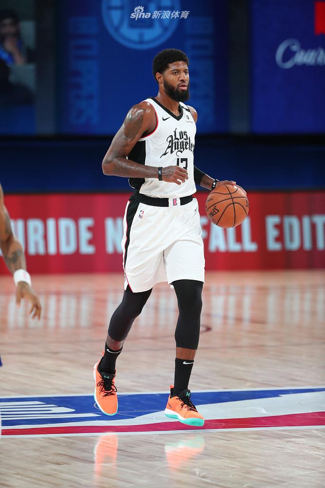 强势表现 强势表现